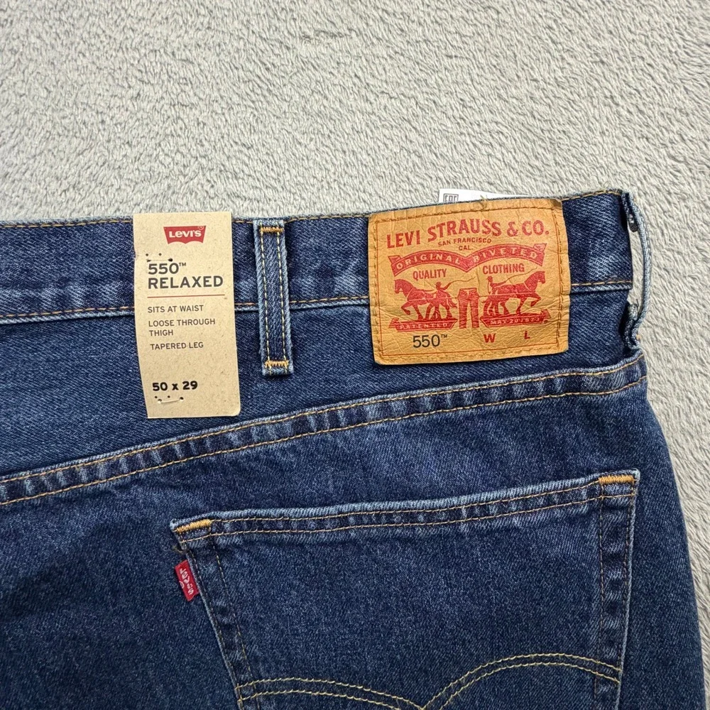 NWT Levis 550 Relaxed Fit Tapered Leg Jeans Mens Actual Size 48x28